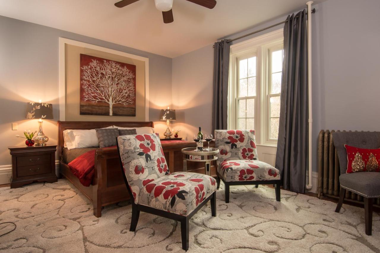 Gothic Eves Inn And Spa Bed And Breakfast Trumansburg Exterior foto
